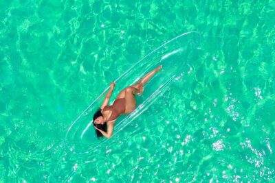Clear kayak photoshoot Nassau Bahamas. - The kayak session: how a short shoot still looks cinematic