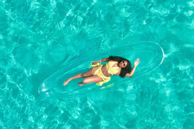 Clear kayak photoshoot Nassau Bahamas. - Should you book this kayak photo shoot?