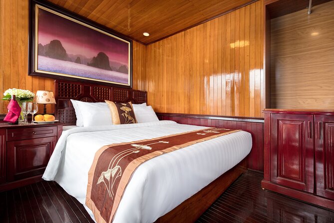 CozyBay Boutique 2D1N Kayak, Swiming ,Titop, Cave, Expressway way - Sung Sot Cave and Titop Island: the classic Ha Long combo
