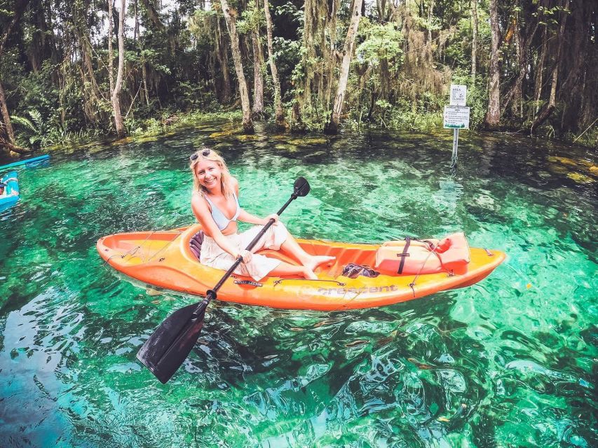 Crystal River: Kayak Rental - Crowds, boat traffic, and getting manatees to stay nearby