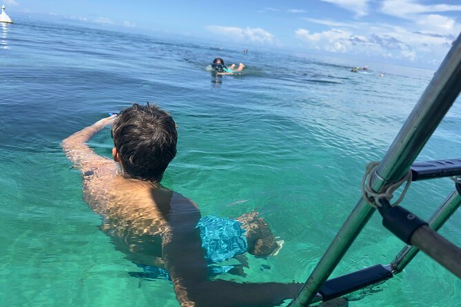 Day Lagoon 100% Sailing stops Snorkelling Paddle - Captain Xavier and learning the wind: the most repeated kind of joy