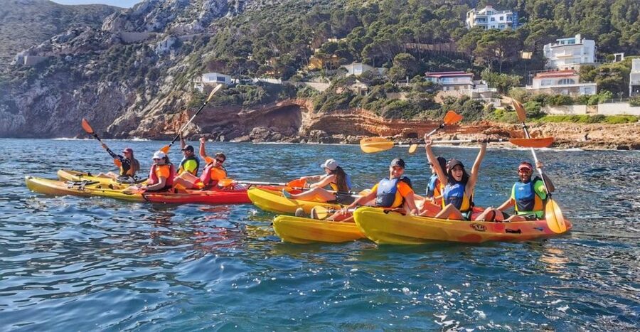 Dénia: Cova Tallada kayak trip - Helmet and front light: why that matters underground