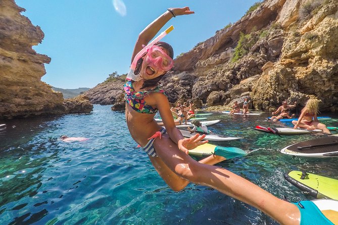 Discover the best corners of the island in paddle surf - What You See on the Water: Coves, Cliffs, and Cave Sections