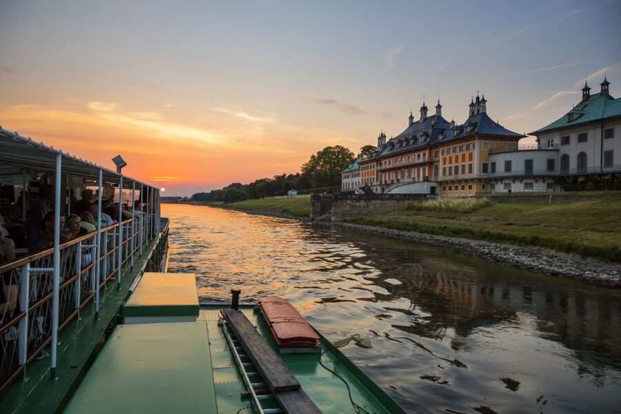 Dresden: Sunset Paddle Steamer Tour on the Elbe River - Landmarks you’ll actually remember: Blue Wonder, Elbe bridges, and castle silhouettes