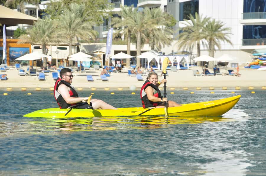 Dubai: 1-hour Kayaking or Stand Up Paddle at Dukes The Palm - What You Need to Bring (And Why the Towel Slip-Up Happens)