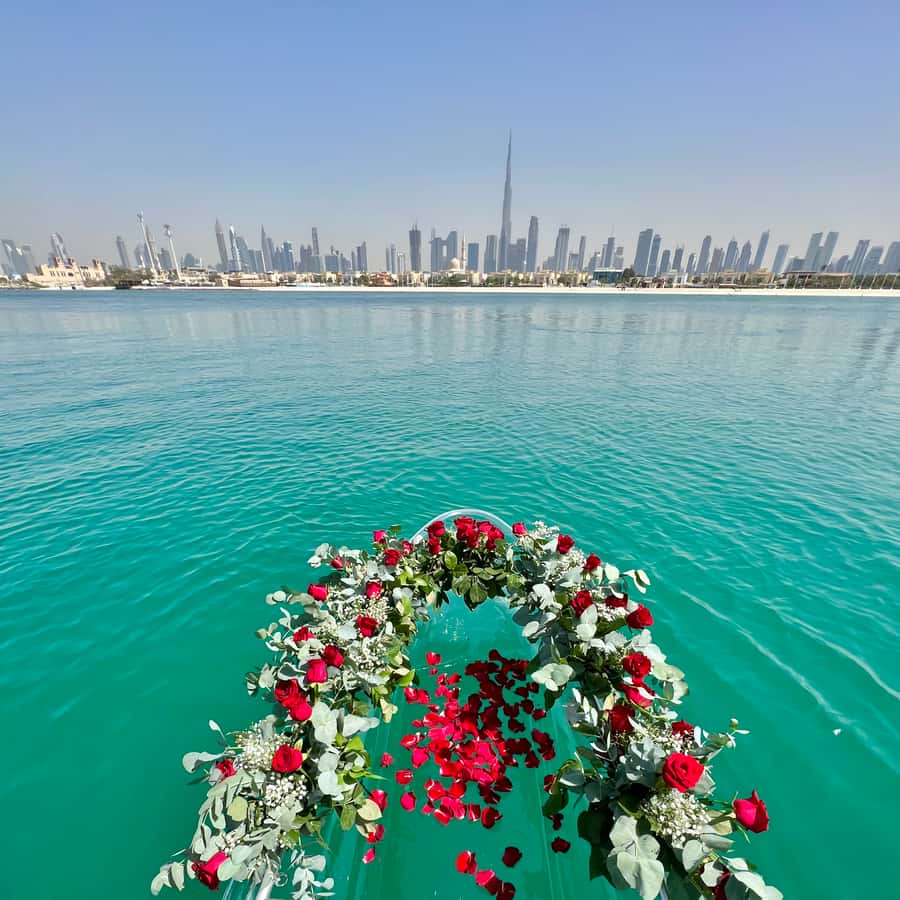 Dubai: Clear Kayaking Experience with Burj Khalifa View - The Small Extras That Make It Feel Easy: Speakers and Guide Help