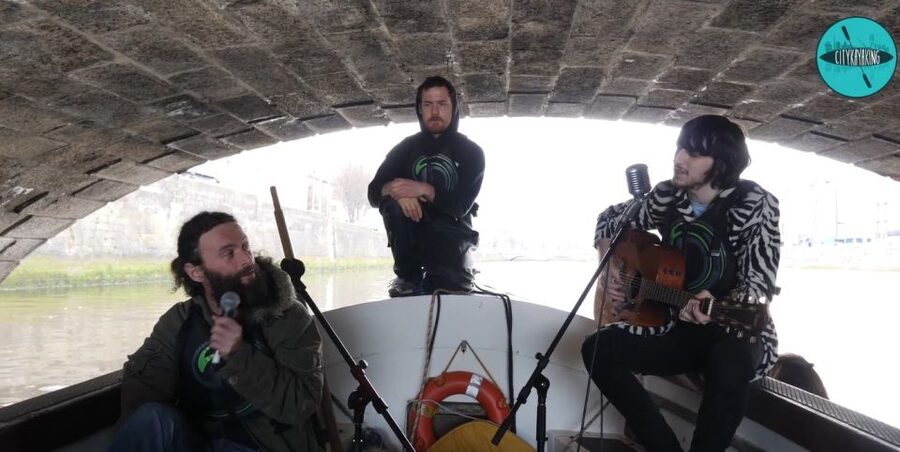 Dublin: Music Under the Bridges Kayaking Tour - Accessibility Notes: Wheelchair Label vs. Reality
