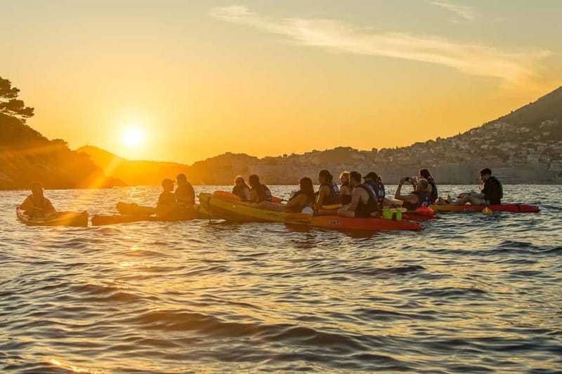 Dubrovnik: Guided Sunset Sea Kayaking with Snacks and Wine - The return along the walls: when you’ll feel it in your body