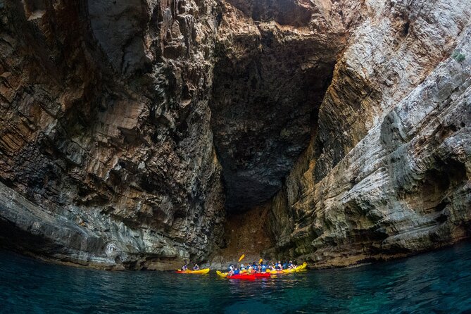 Dubrovnik Sea Kayaking Sunset Paddle - Meeting at Brsalje and Getting Ready: Bring the Right Stuff