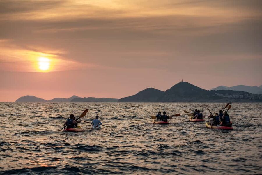 Dubrovnik: Sunset Kayaking and Snorkeling Tour - Betina Cave Snorkeling: The Stop That Makes the Tour