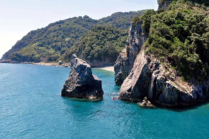 East Pelion - Sea Kayak Tour "Short Paddle" - Sit-on-top kayaks, life jackets, paddles, and dry bags