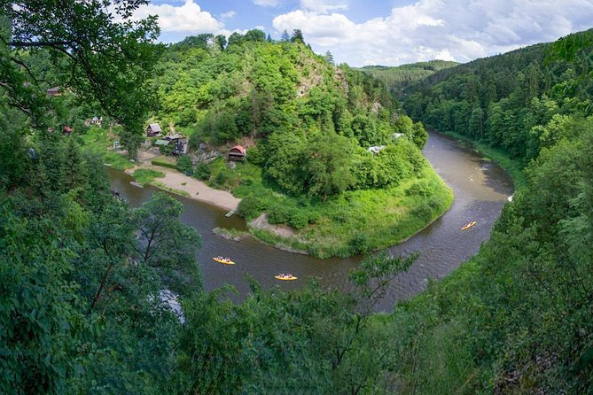 Easy Canoe Mission to the Sazava River from Prague Day Trip - From Prague to the Sazava Gorge: how the day starts