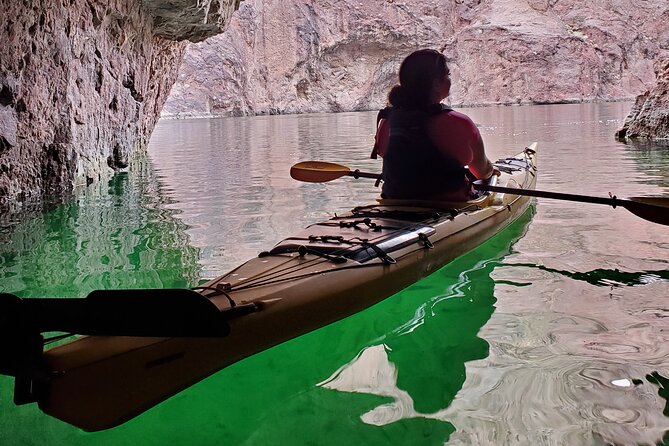 Emerald Cave Deluxe Kayak Tour with Catered Lunch & Guide - Emerald Cave/Cove: How to Get the Best Photo Without Clues