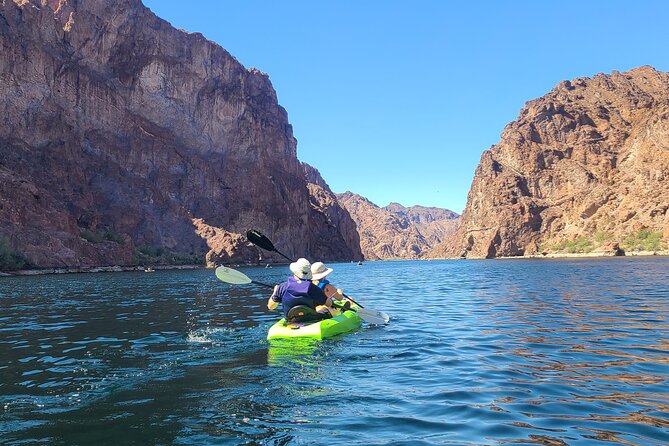 Emerald Cave Kayak Tour with Wildlife, Swim & Shuttle Option - Getting to the Emerald Cave: Waiting, Line, and Cave Lighting