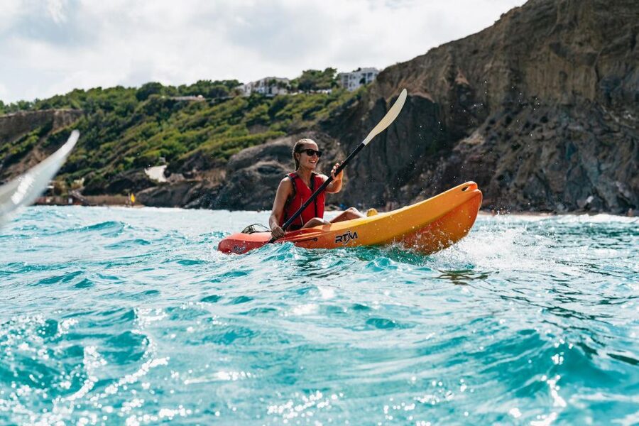 Es Figueral: Guided Kayaking and Snorkeling Tour - Racó de s’Aubadar: a quick break that adds local texture