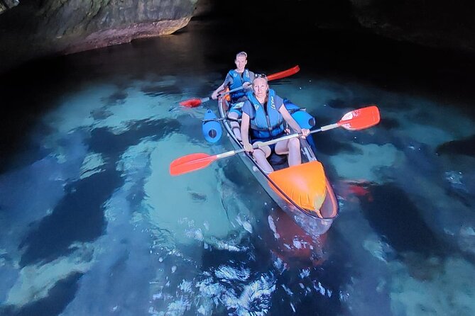 Experience with Transparent Kayaking in the Benagil Cave - Underwater watching: the transparent hull advantage
