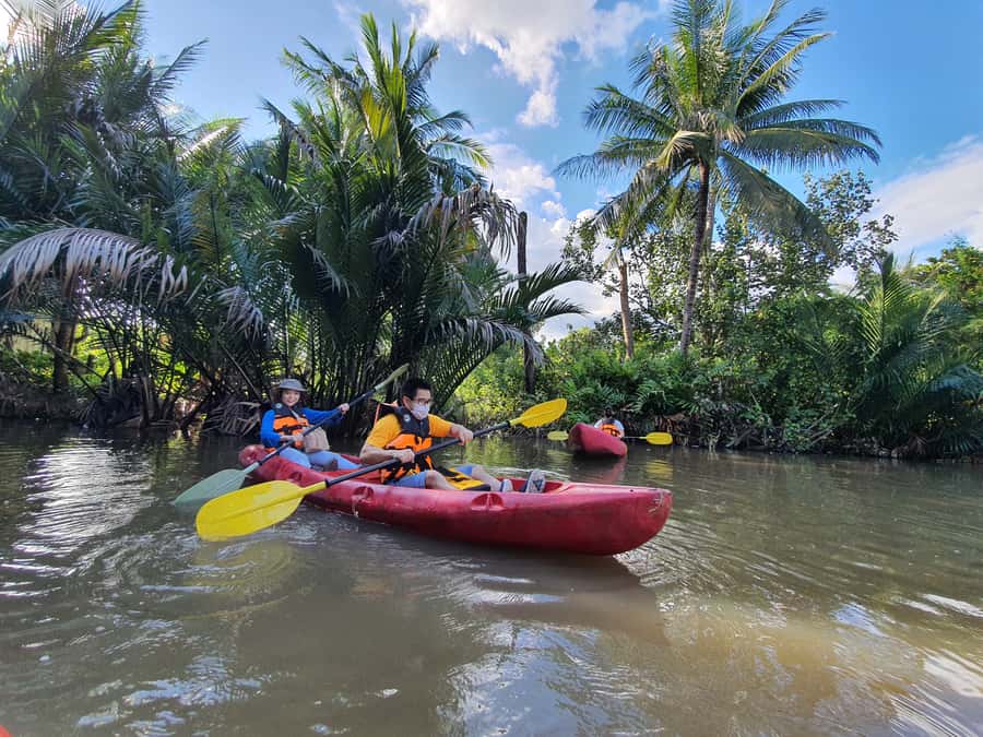 Explore Bangkok jungle by bike, kayak & boat - small group - Weekend add-ons: floating market snacks and birdwatching at Sri Nakhon Khuean Khan