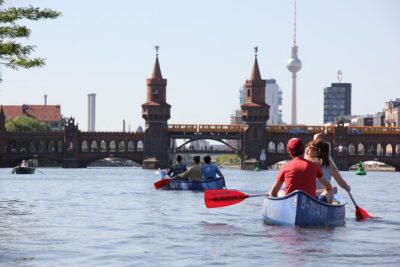 Explore Berlin by canoe - Oberbaumbrücke and the Molecule Man: Landmarks You Can See Close-Up