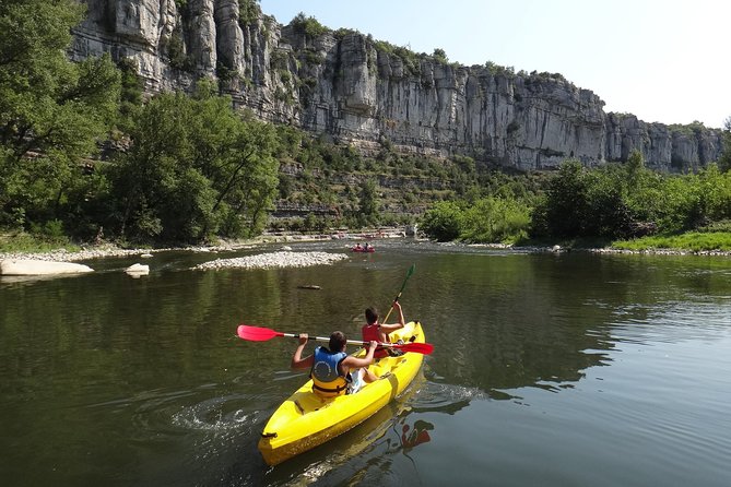 Family canoe trip under the Pont d'Arc - from 3 years old - Safety First Without Killing the Fun