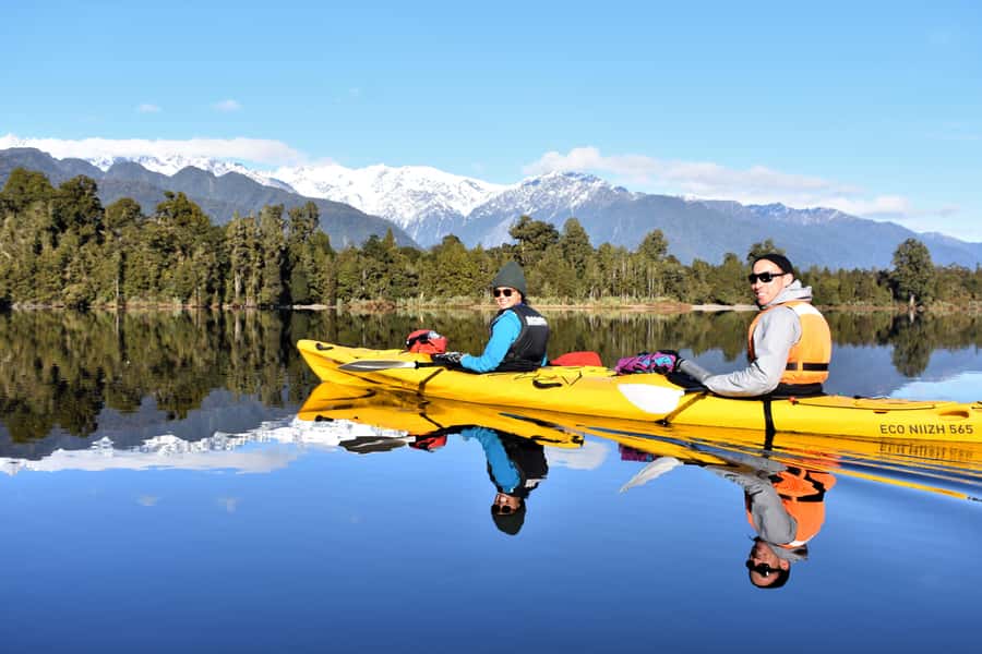 Franz Josef: 3-Hour Kayak Tour on Lake Mapourika - Jurassic old-growth rainforest: what it looks like from the water