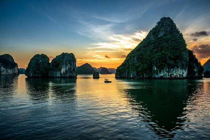From Hanoi: Ha Long Bay Day tour 4-Star with Kayaking - Lunch onboard: what’s included, and how to plan your drinks