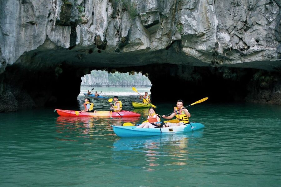 From Hanoi: Halong Bay 1 Day Trip Visit Cave, Island, Kayak - Sung Sot Surprise Cave: big stalactites and real walking