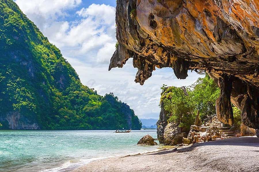 From Khao Lak: Premium James Bond Sunset and Canoe Adventure - Sunset dinner in Phang Nga Bay: the payoff moment