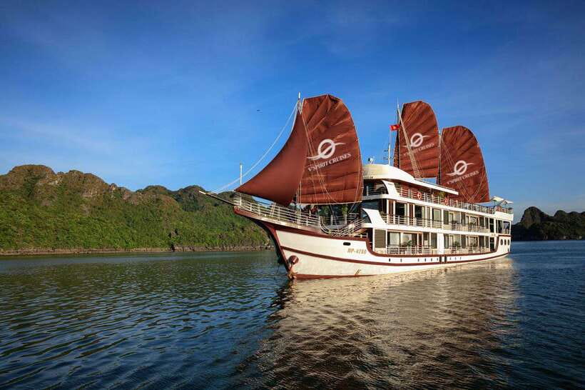 From Lan Ha Bay: 3-Day 2-Night Cruise with Meals & Kayaking - Lan Ha Bay vs Ha Long Bay: why this route feels quieter