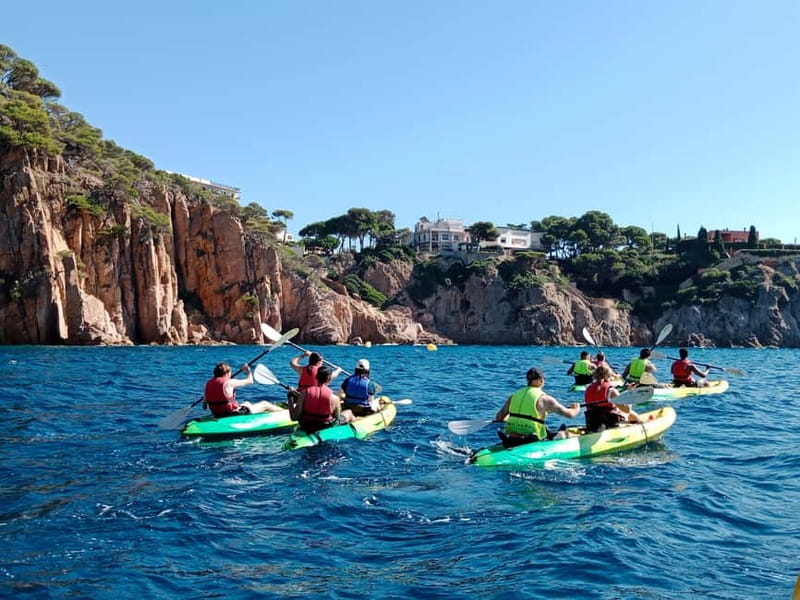 From Sant Feliu de Guíxols: Kayak and Snorkel in Costa Brava - Where this tour starts: the bay of Sant Feliu de Guíxols