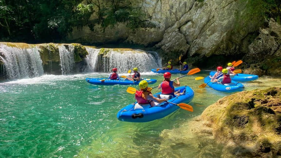 From Slunj: Mrežnica Canyon Kayaking Tour - Guides That Make It Feel Fun and Safe