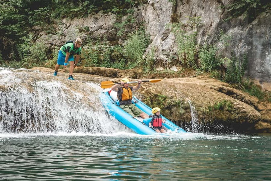 From Zagreb: Mrežnica kayaking & Rastoke village - day trip - Starting from Zagreb: easy meeting point, good momentum