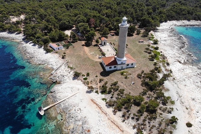 Full-Day Tour in Dugi Otok with Stand-Up Paddle Experience - Veli Rat lighthouse: 42 meters of north-west Adriatic views