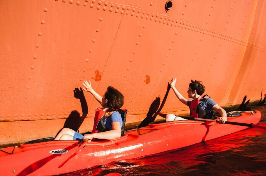 Gdansk: Guided Kayak Tour - Getting on the water: meeting point and first impressions