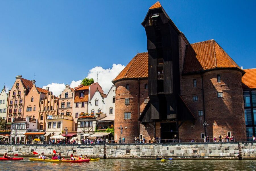 Gdansk: Guided Kayak Tour - Timing and group feel: 150 minutes that actually move