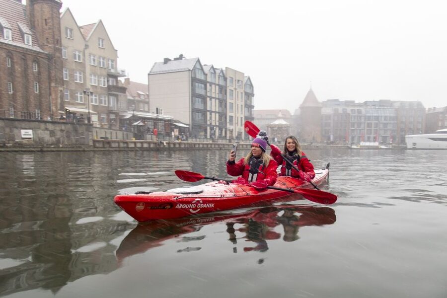Gdansk: Winter Kayaking Tour - Finding your kayak start point near the yacht club