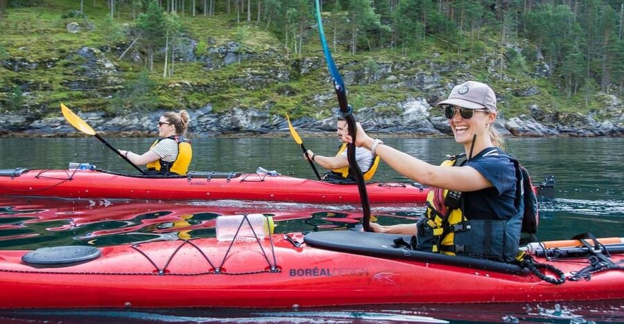 Geiranger: Kayak tour with guide - Seven Sisters from sea level: the view that makes the whole thing worth it