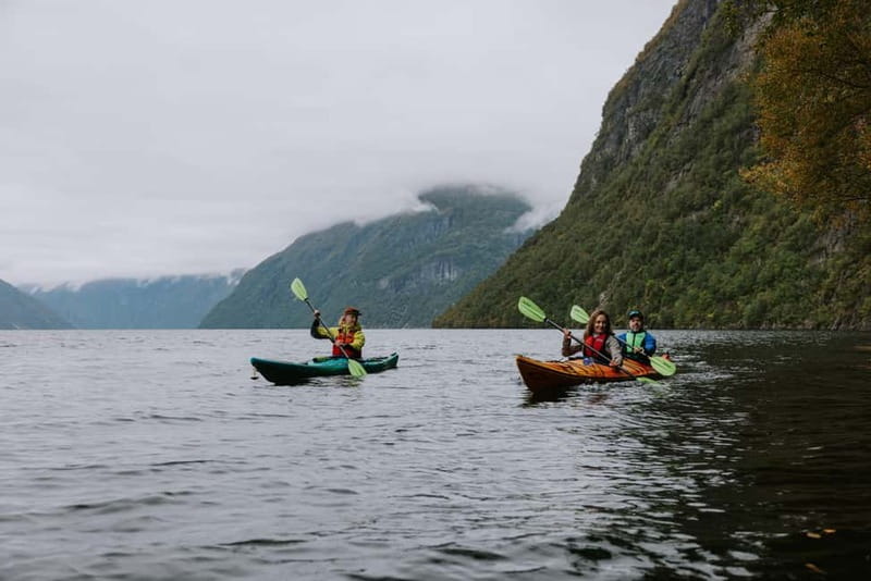 Geiranger: Kayak Tour with Waterfall Views - Seven Sisters and The Suitor: seeing the falls up close