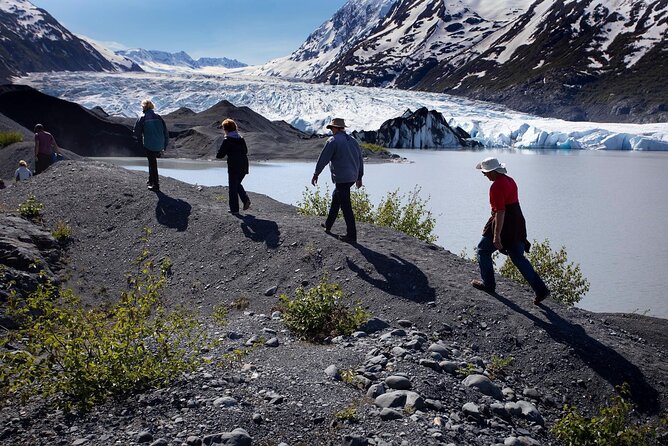 Glacier Blue Kayak & Grandview Tour - Before you go: what to pack and how to dress