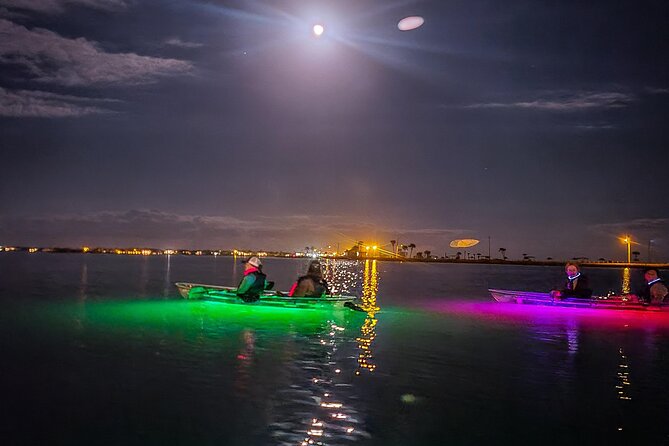 Glowing Kayak Tour Rockport - Little Bay - Little Bay at night: the lighted route that locals call the ski basin