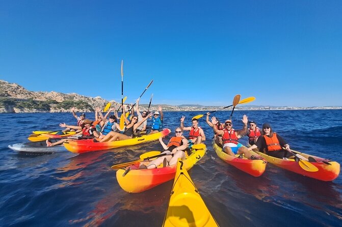 Guided kayak excursion in creeks - Gear at the Estaque Launch: What’s Included vs. What You Must Bring