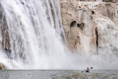 Guided Kayak Tour to Shoshone Falls - The Pillar Falls trek: caves, rock formations, and a chance to cool off