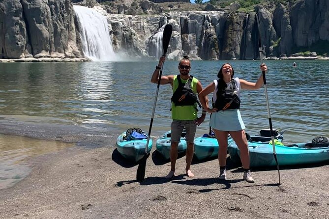 Guided Kayak Tour to Shoshone Falls - The solo kayak paddle: 4 miles round-trip, with real pacing