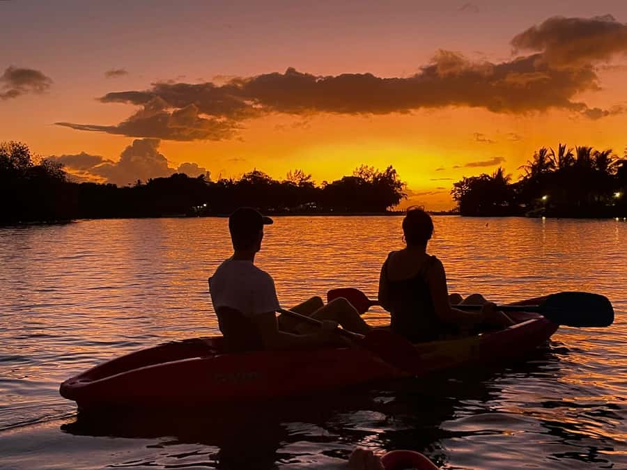 Guided Sundowner Kayak Tour - Getting to Tamarin Bay and Finding the Right Start Point