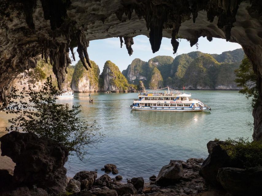 Ha Long: Afternoon Cruise with Lunch, Kayaking, and Swimming - Ha Long Bay cruising: the “named rocks” lesson and why it matters