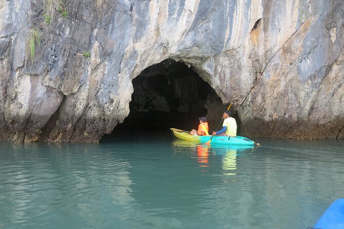 Half day 3 island, Kayaking (Talabeng Sea Cave) - Talabeng Sea Caves kayaking: the main event