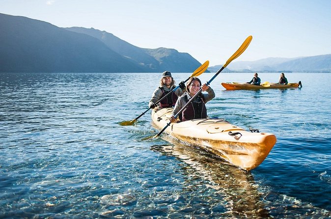 Half-Day Kayak Tour on Lake Wanaka - Stop 1: Lake Wanaka, clear water, and an easy start on the route