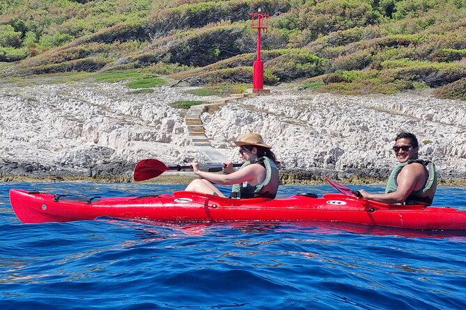 Half Day Paklinski Islands Sea Kayak Tour - Small Group Size and English Instruction: Comfort Over Chaos