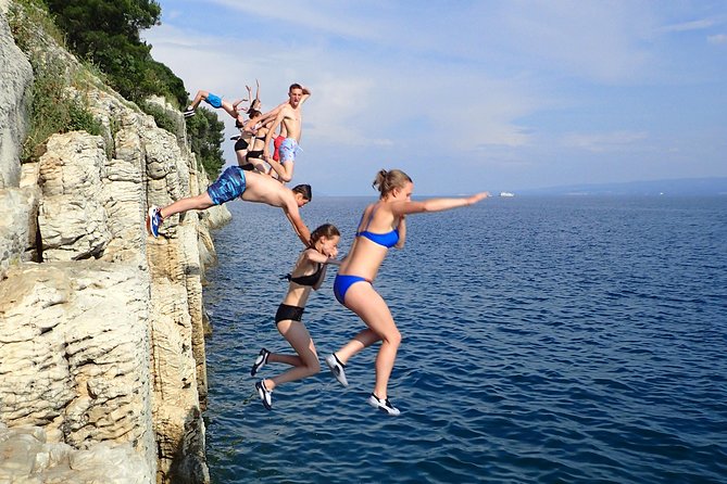 Half-Day Split Sea Kayak Adventure - Guides and small-group care: what personalization feels like
