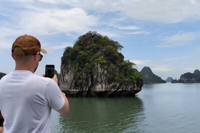 Halong & Bai Tu Long Luxury Day Tour - Fishing village & Kayak - On the Amazing Sails Explorer: comfortable, guided, and not too big