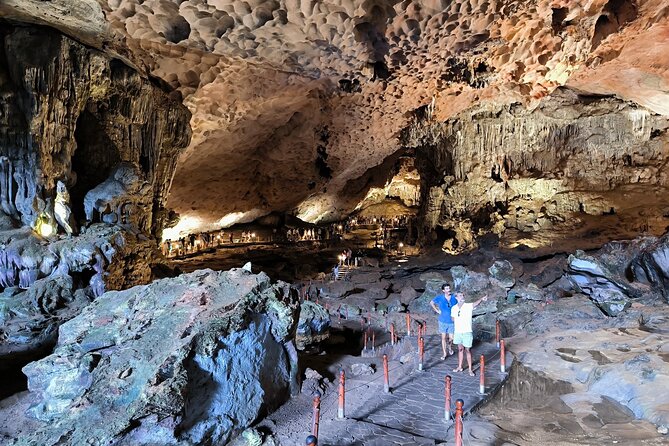 Halong & Bai Tu Long Luxury Day Tour - Fishing village & Kayak - Kayaking to Luon Cave: paddling the views you came for
